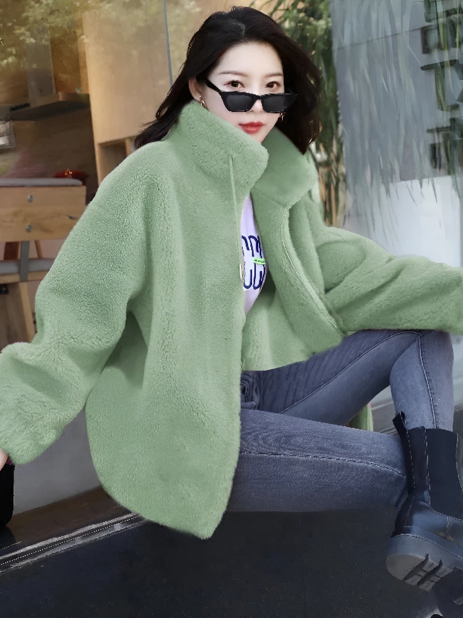 Thick And Cozy Winter Jacket - Image 4